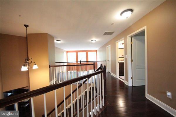 6308 Buffalo Ridge Road Falls Church, VA 22044 - Photo 15 of 27 Interior (General)