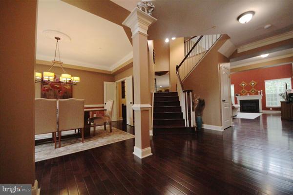 6308 Buffalo Ridge Road Falls Church, VA 22044 - Photo 6 of 27 Interior (General)