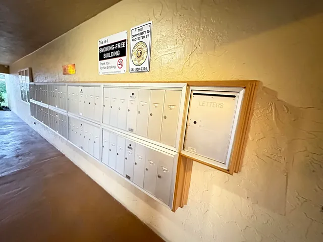 a view of utility room