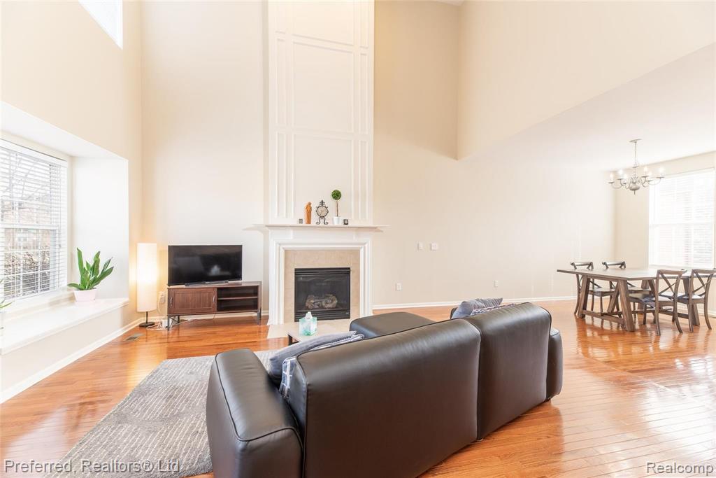 2051 Vanderbilt Road Canton, MI 48188 - Photo 2 of 34