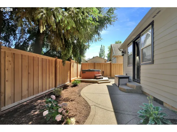 $879,000 | 2183 Ashbury Drive, Eugene, OR 97408