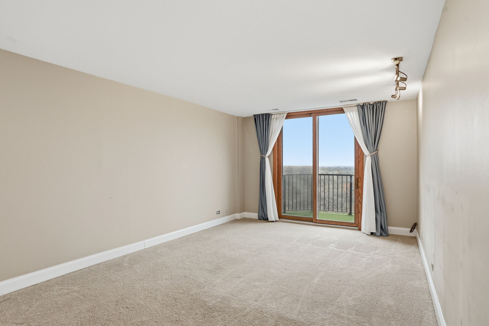 190 South Wood Dale Road, Unit 1107 Wood Dale, IL 60191 - Photo 23 of 29