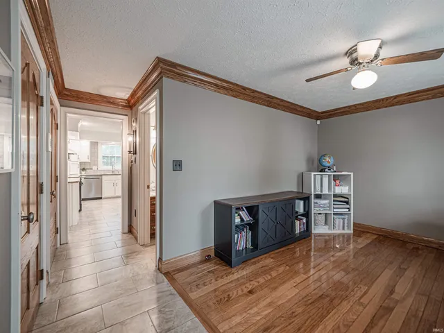 $389,900 | 7513 East Blackford Avenue, Evansville, IN 47715