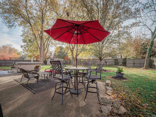 $389,900 | 7513 East Blackford Avenue, Evansville, IN 47715