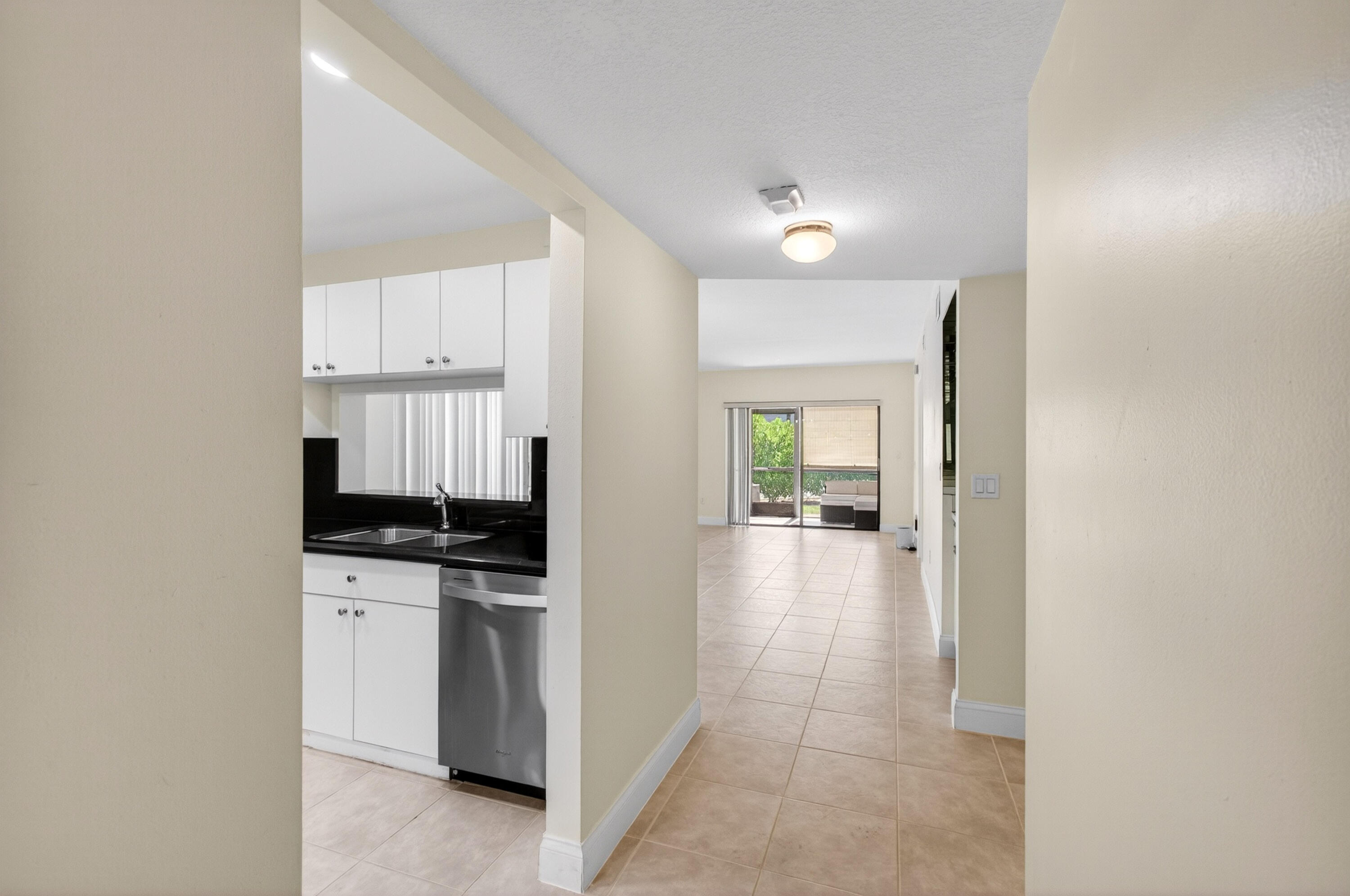 351 Club Circle, Unit 101 Boca Raton, FL 33487 - Photo 12 of 55 12-print-DSC_8790