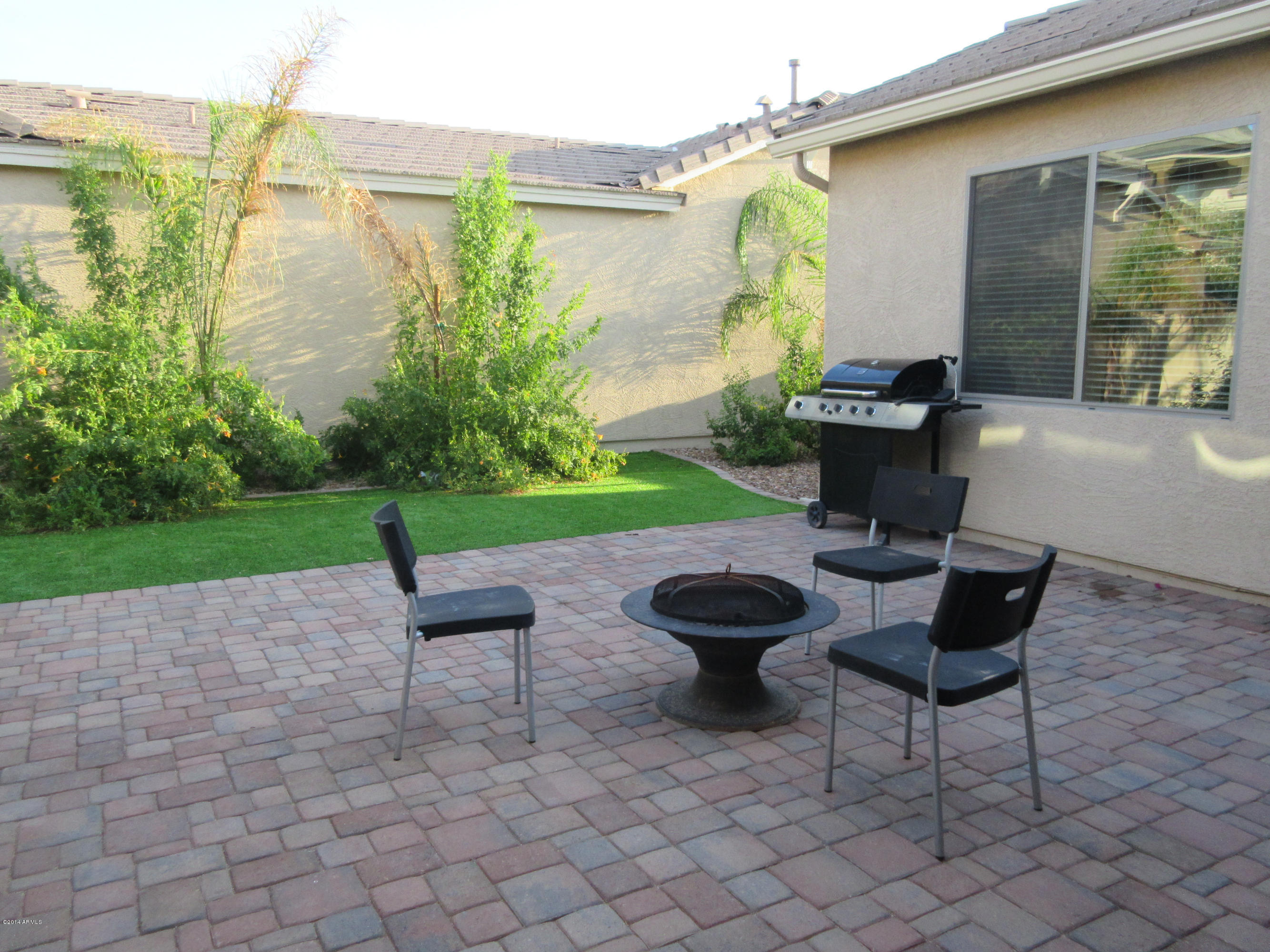 3885 South Bandit Road Gilbert, AZ 85297 - Photo 29 of 33 Back Patio