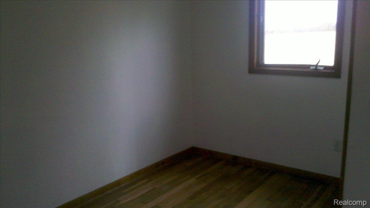 11158 Gilbert Road Memphis, MI 48041 - Photo 9 of 13 261-926540_-bathroom