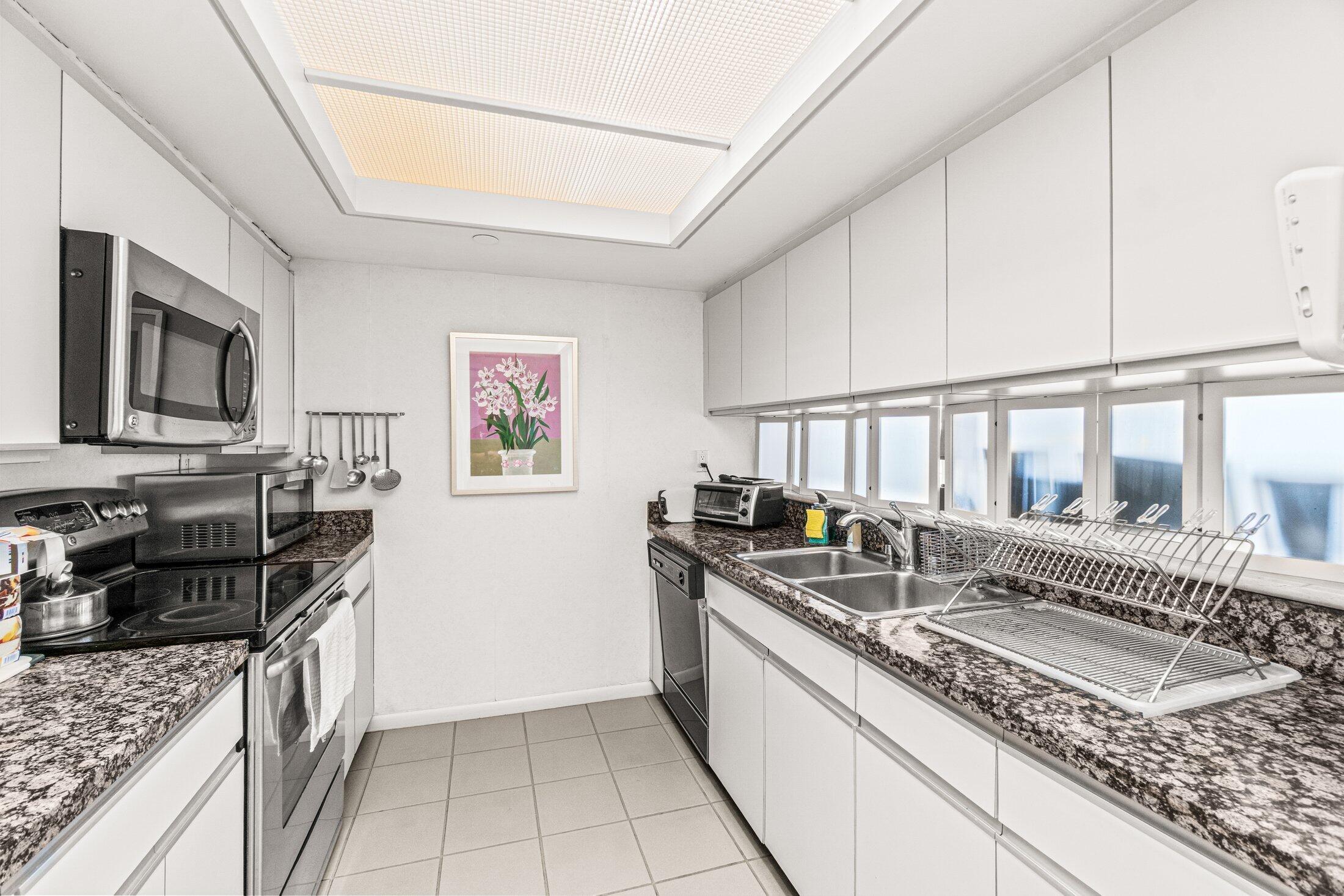 100 Southeast 5th Avenue, Unit 405 Boca Raton, FL 33432 - Photo 12 of 51 15