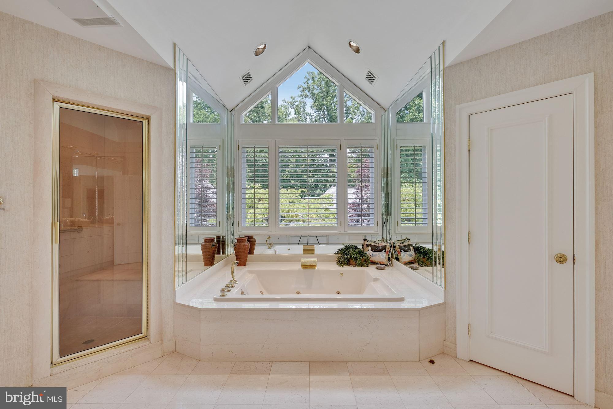 7017 Mountain Gate Drive Bethesda, MD 20817 - Photo 29 of 50 Primary Bathroom