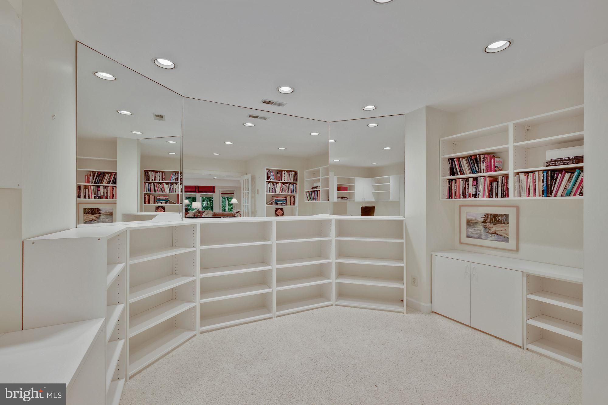 7017 Mountain Gate Drive Bethesda, MD 20817 - Photo 44 of 50 Study/Office