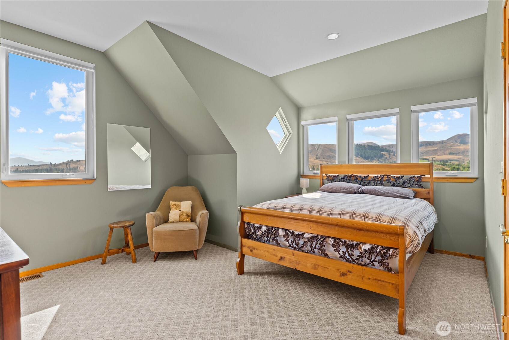 13 Serviceberry Road Winthrop, WA 98862 - Photo 26 of 40 a bedroom with a bed and window