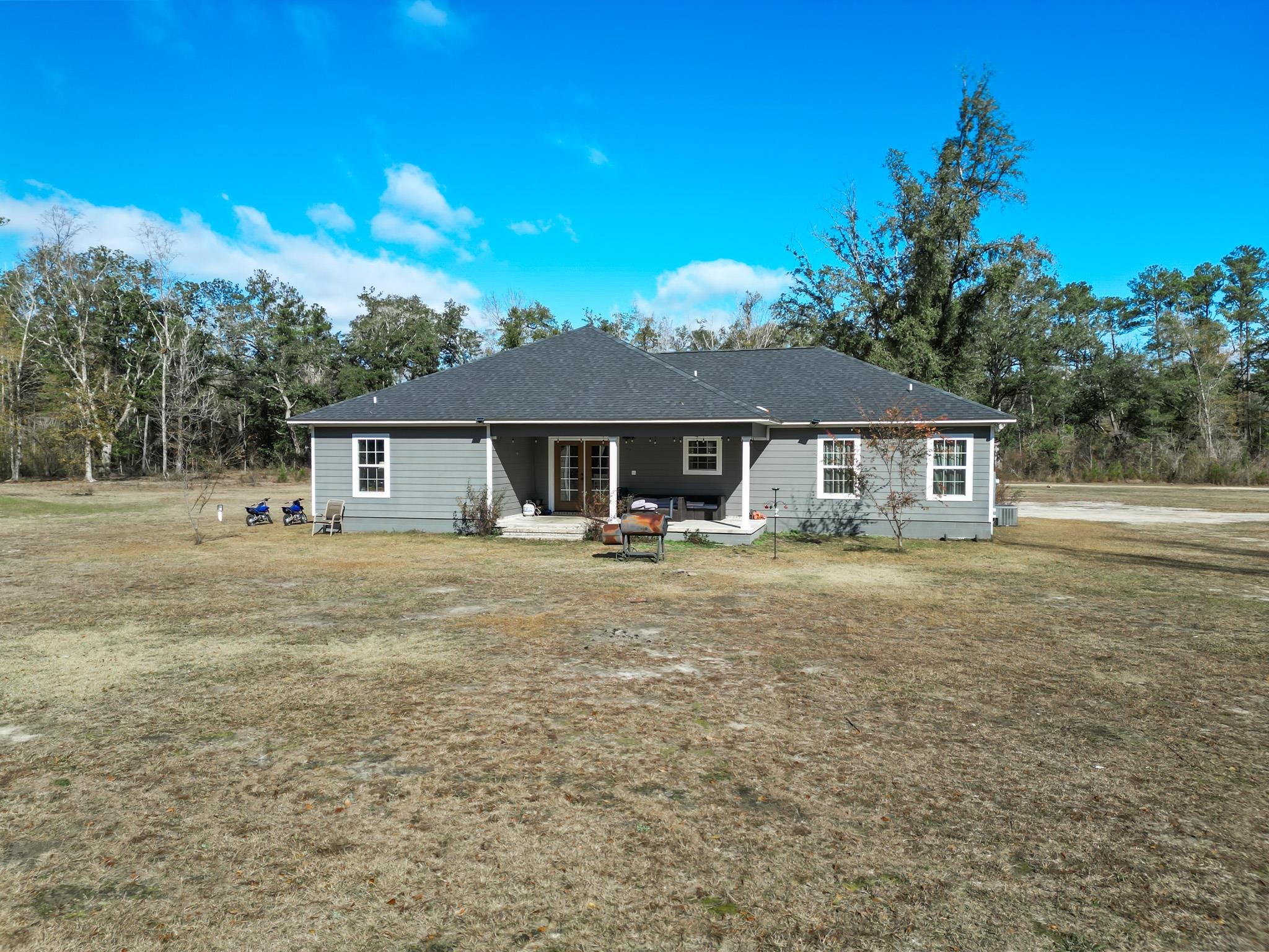 16989 East G Buck Larkins Road Bristol, FL 32321 - Photo 2 of 12