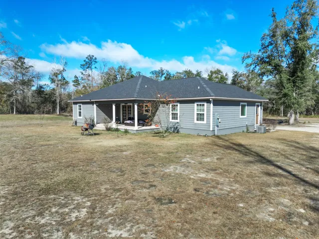 $399,000 | 16989 East G Buck Larkins Road, Bristol, FL 32321