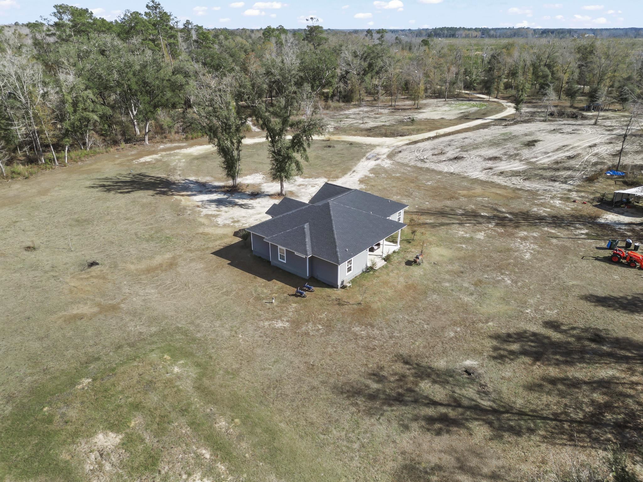 16989 East G Buck Larkins Road Bristol, FL 32321 - Photo 5 of 12