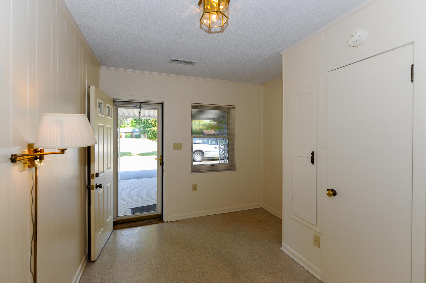2222 Sevierville Road Maryville, TN 37804 - Photo 4 of 39 _DSC2996