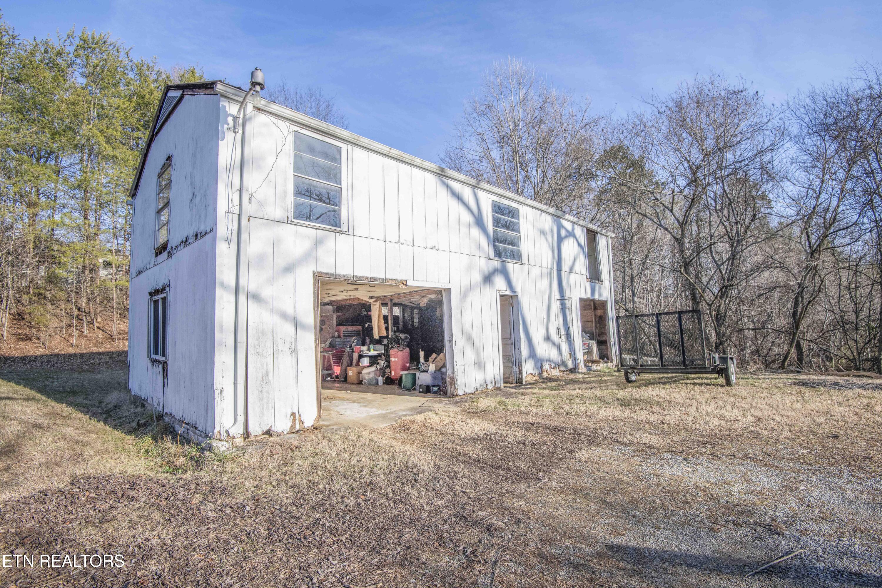 1876 East Old Topside Road Louisville, TN 37777 - Photo 18 of 27 yard 3_1