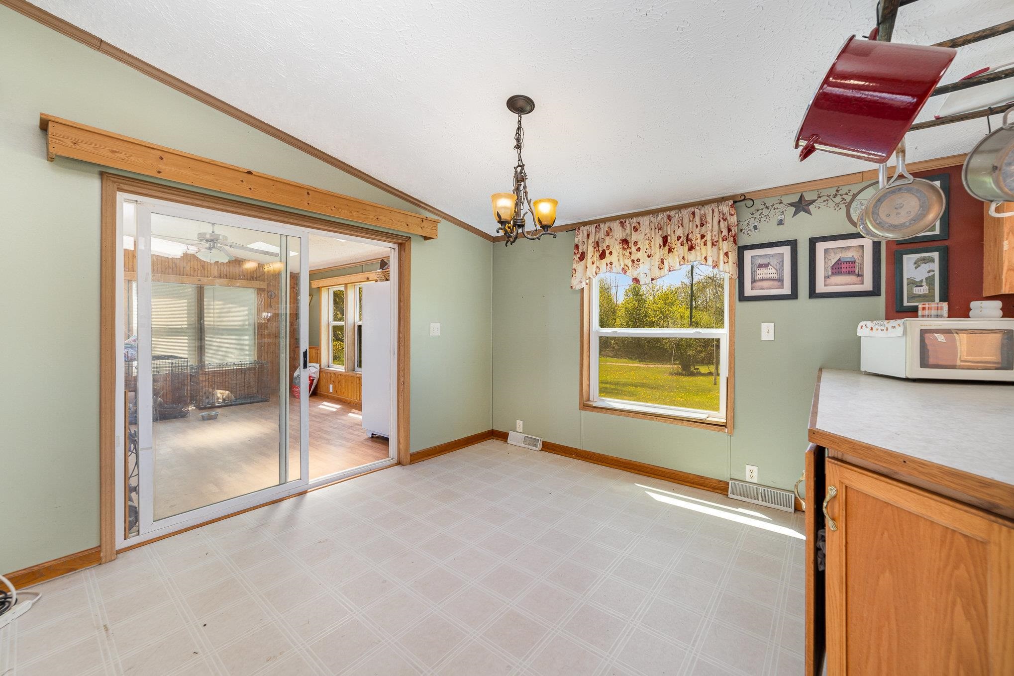 10946 North Rich Road Alma, MI 48801 - Photo 5 of 18 Gallery Image 5