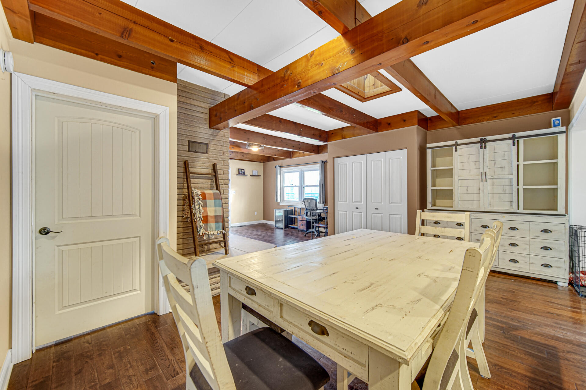 430 South East Street Crown Point, IN 46307 - Photo 4 of 24 1920x1280