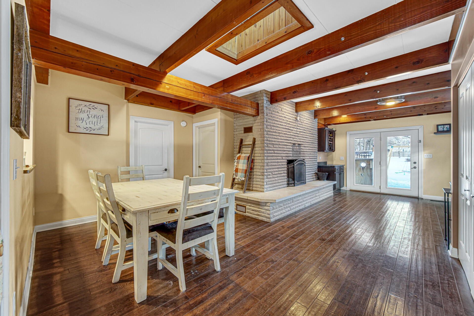 430 South East Street Crown Point, IN 46307 - Photo 5 of 24 1920x1280