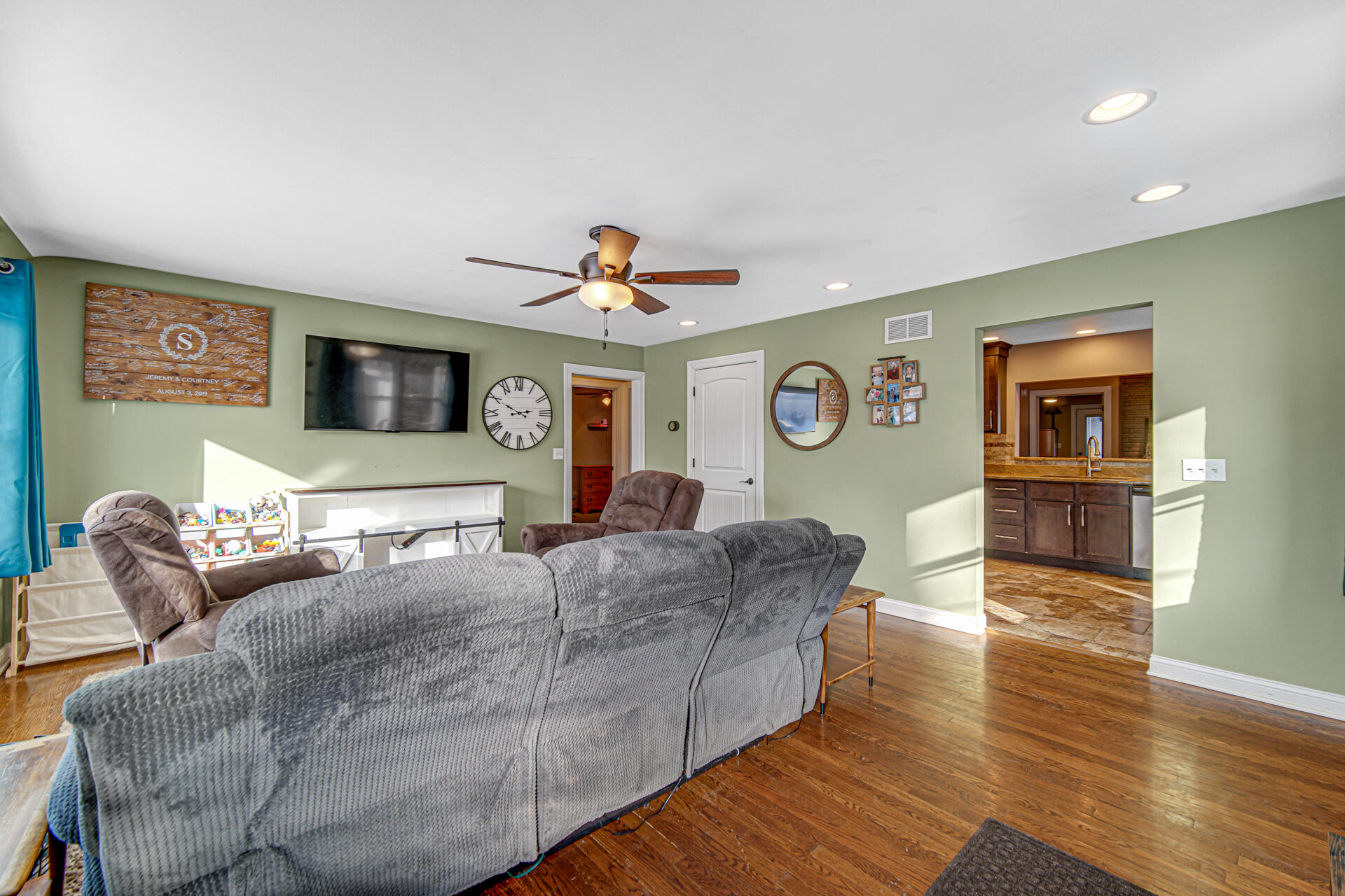 430 South East Street Crown Point, IN 46307 - Photo 9 of 24 1920x1280