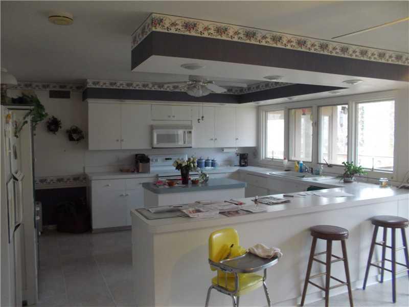 1405 Van Buskirk Road Anderson, IN 46011 - Photo 3 of 16 Gallery Image 3