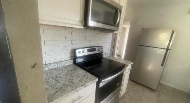 4604 Reed Street Fort Worth, TX 76119 - Photo 10 of 20