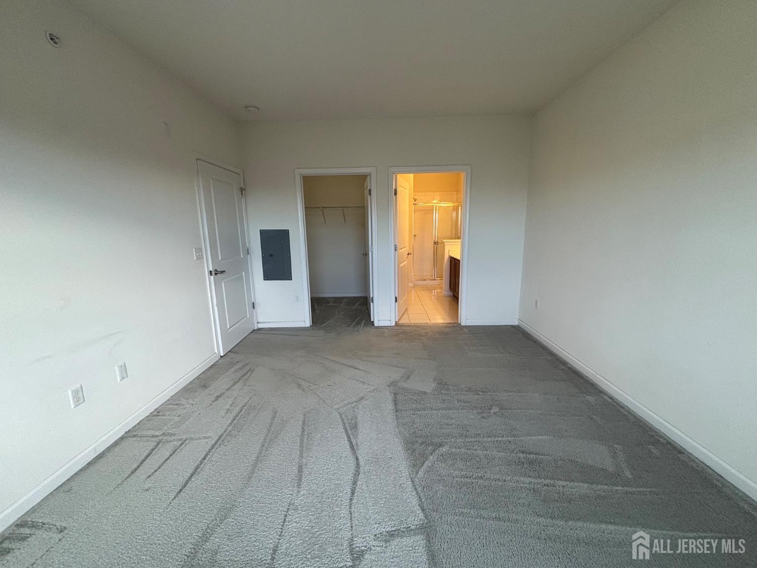 542 East Celebration Way South Plainfield, NJ 07080 - Photo 13 of 19