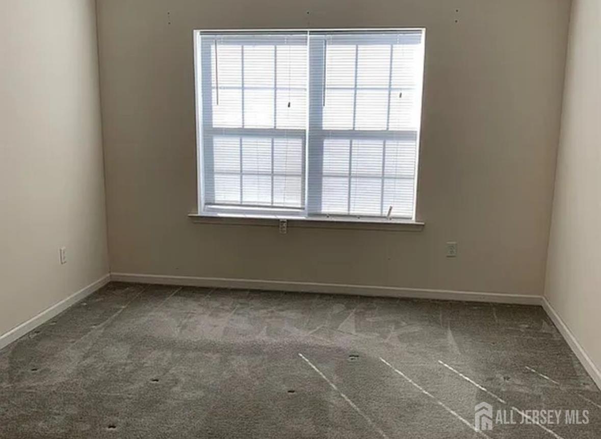 542 East Celebration Way South Plainfield, NJ 07080 - Photo 7 of 19