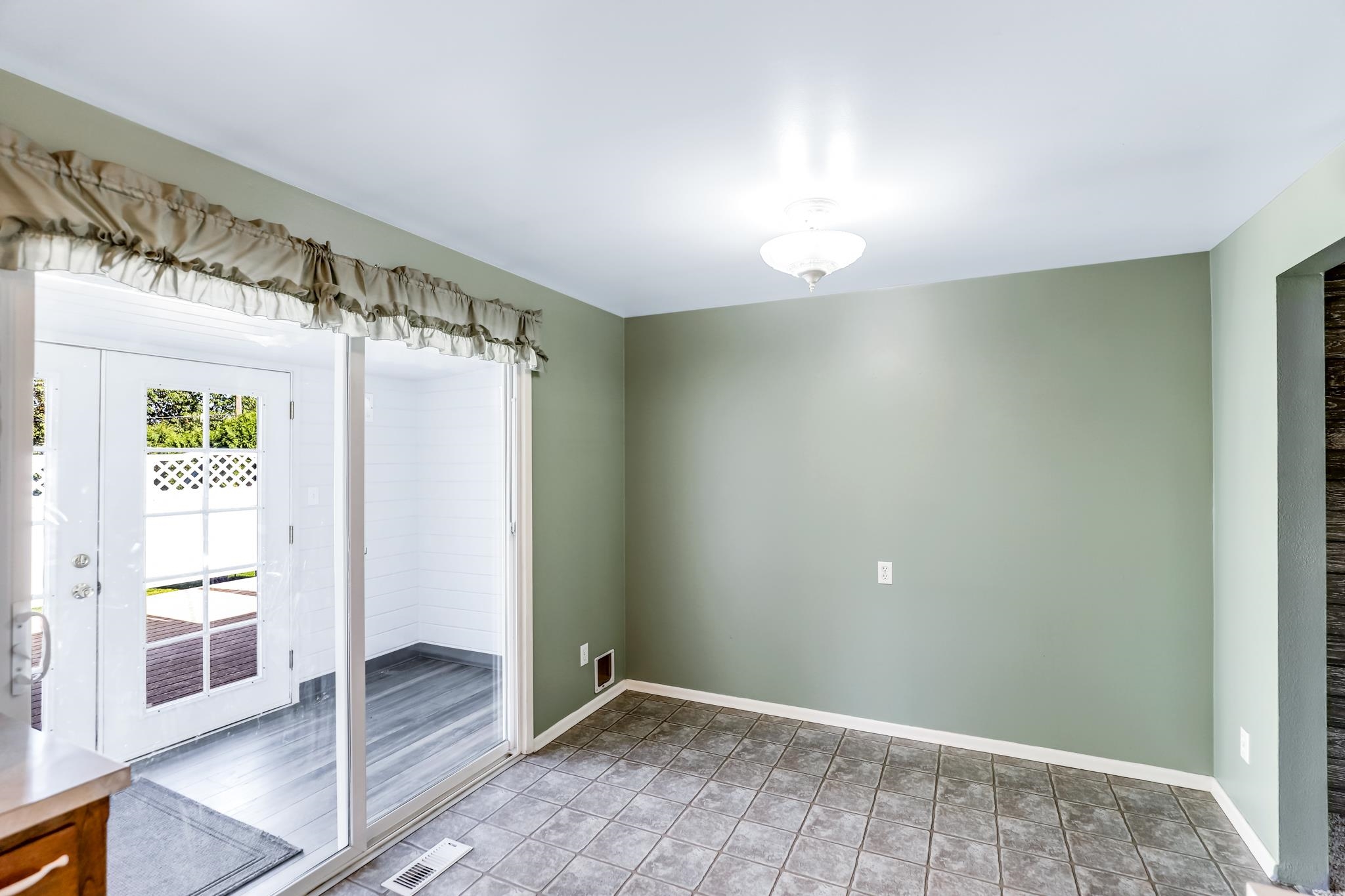 19017 East Riverside Avenue Spokane Valley, WA 99016 - Photo 13 of 48 Gallery Image 13