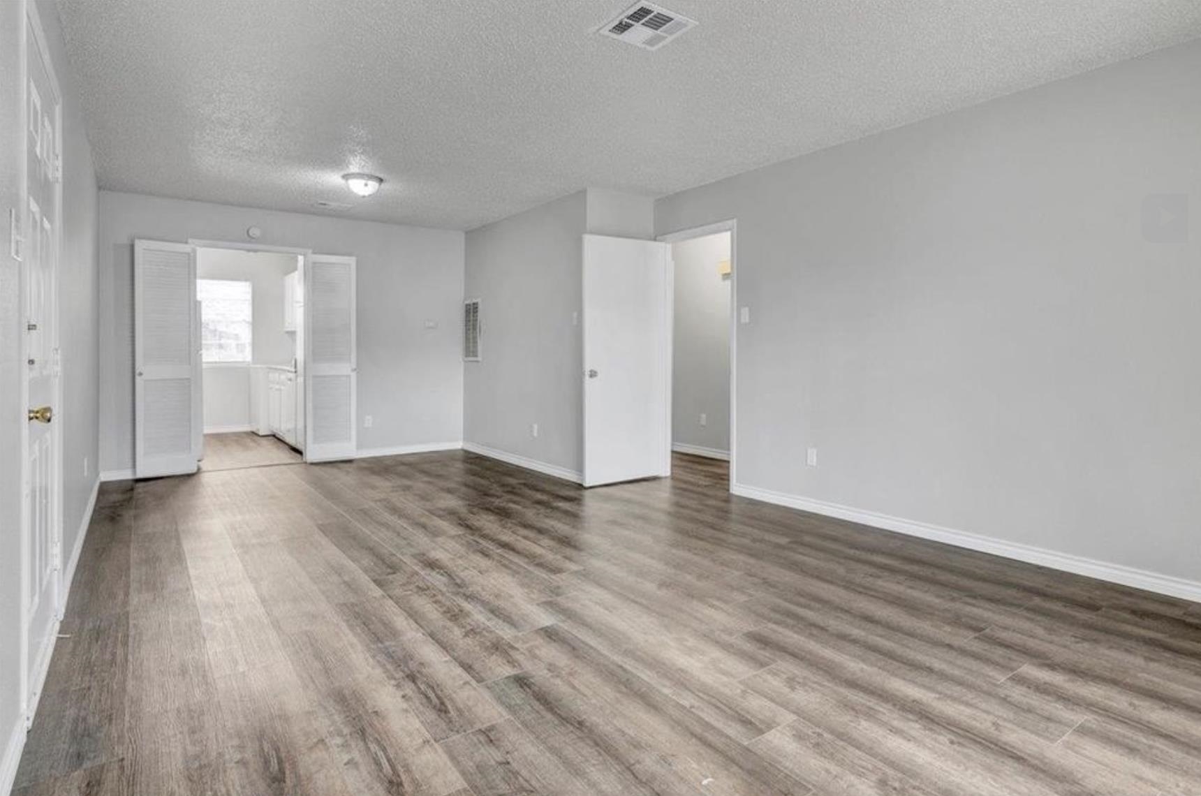 4115 Crow Road Beaumont, TX 77706 - Photo 2 of 8