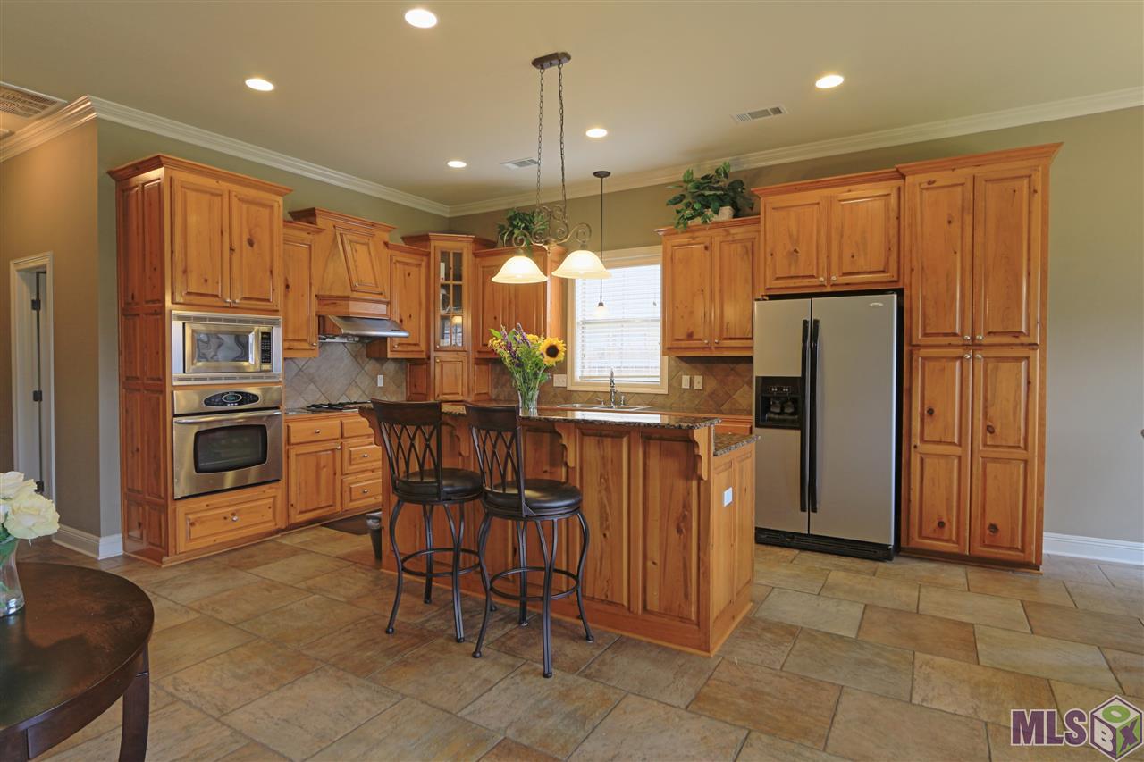 8574 Grand View Drive Baton Rouge, LA 70809 - Photo 3 of 16 Gallery Image 3