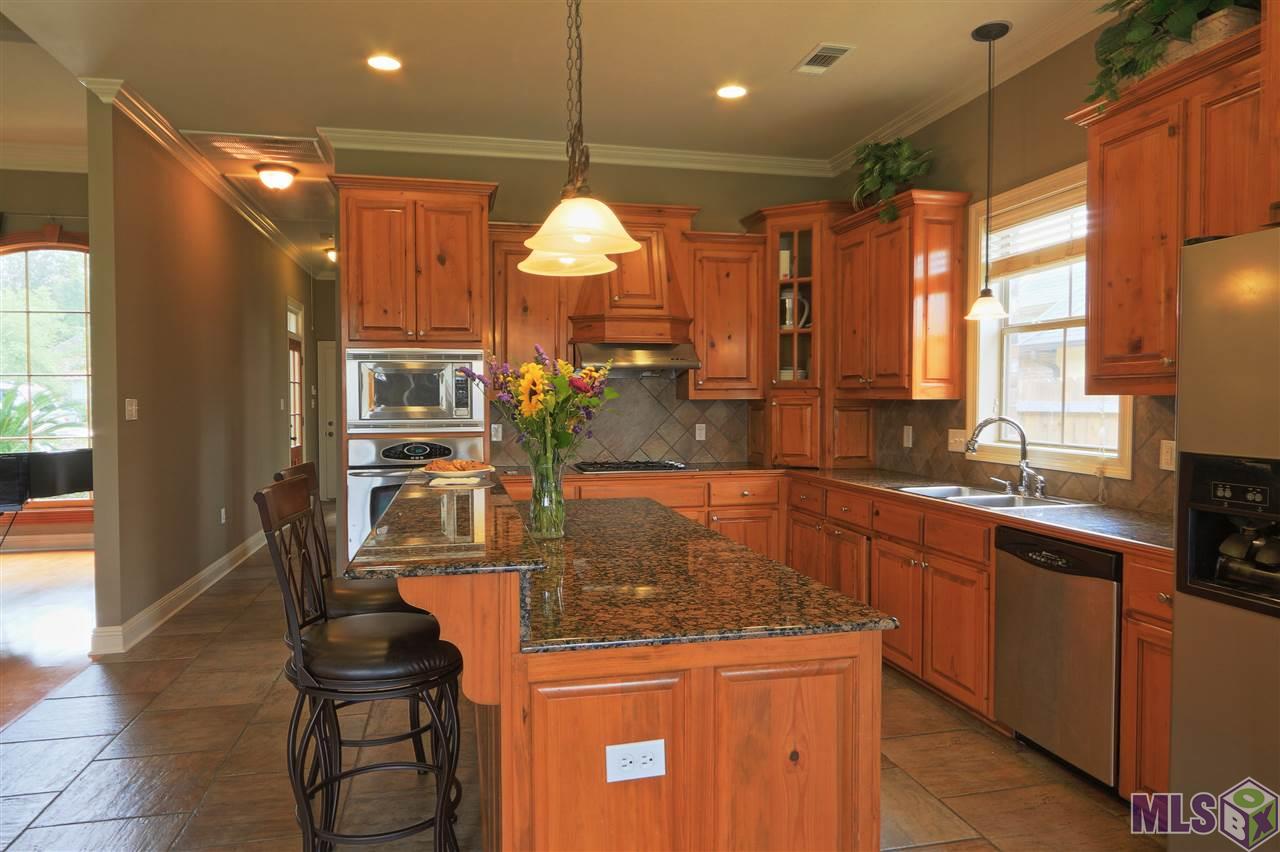 8574 Grand View Drive Baton Rouge, LA 70809 - Photo 4 of 16 Gallery Image 4