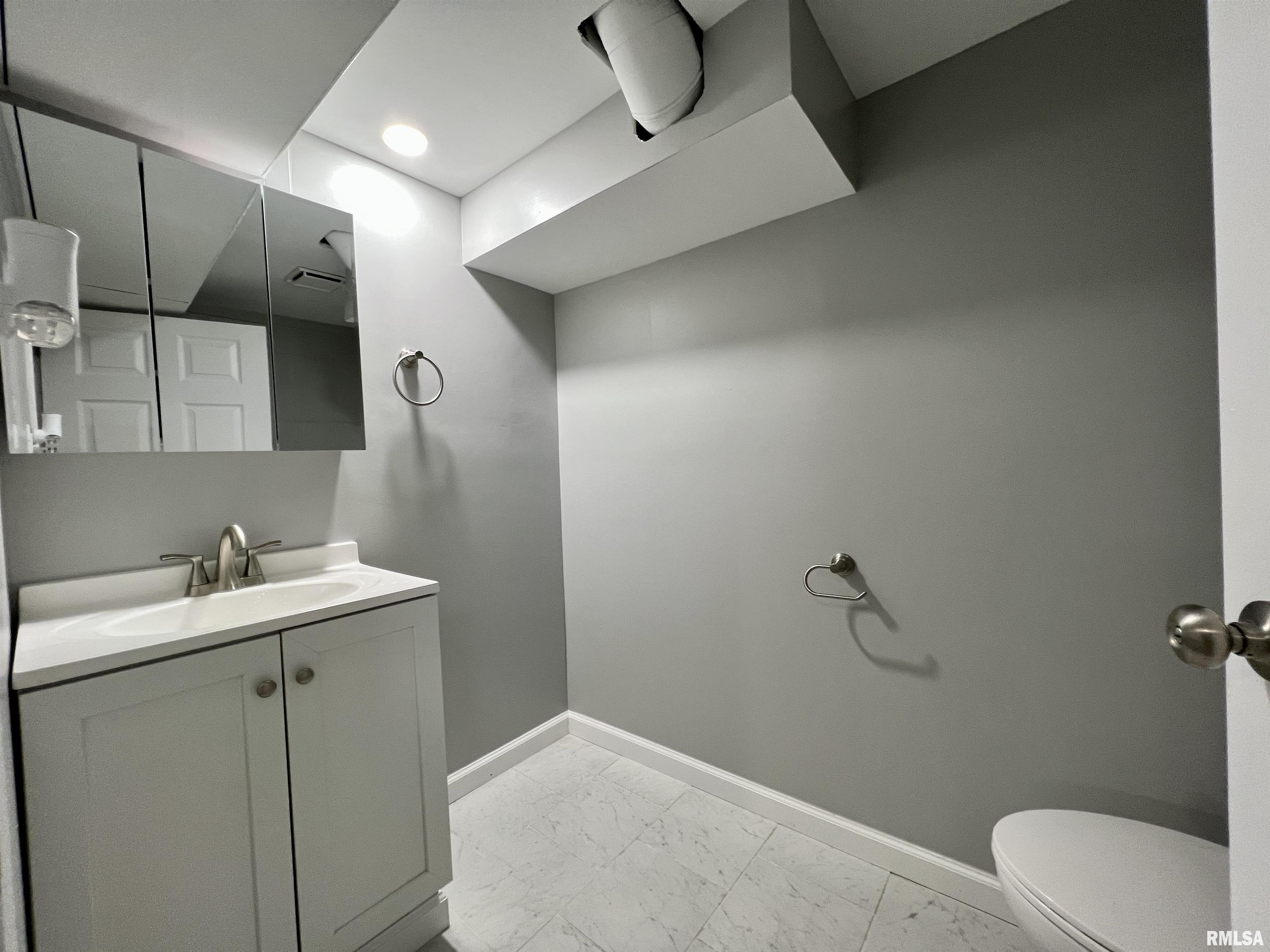 532 28th Avenue Moline, IL 61265 - Photo 15 of 18