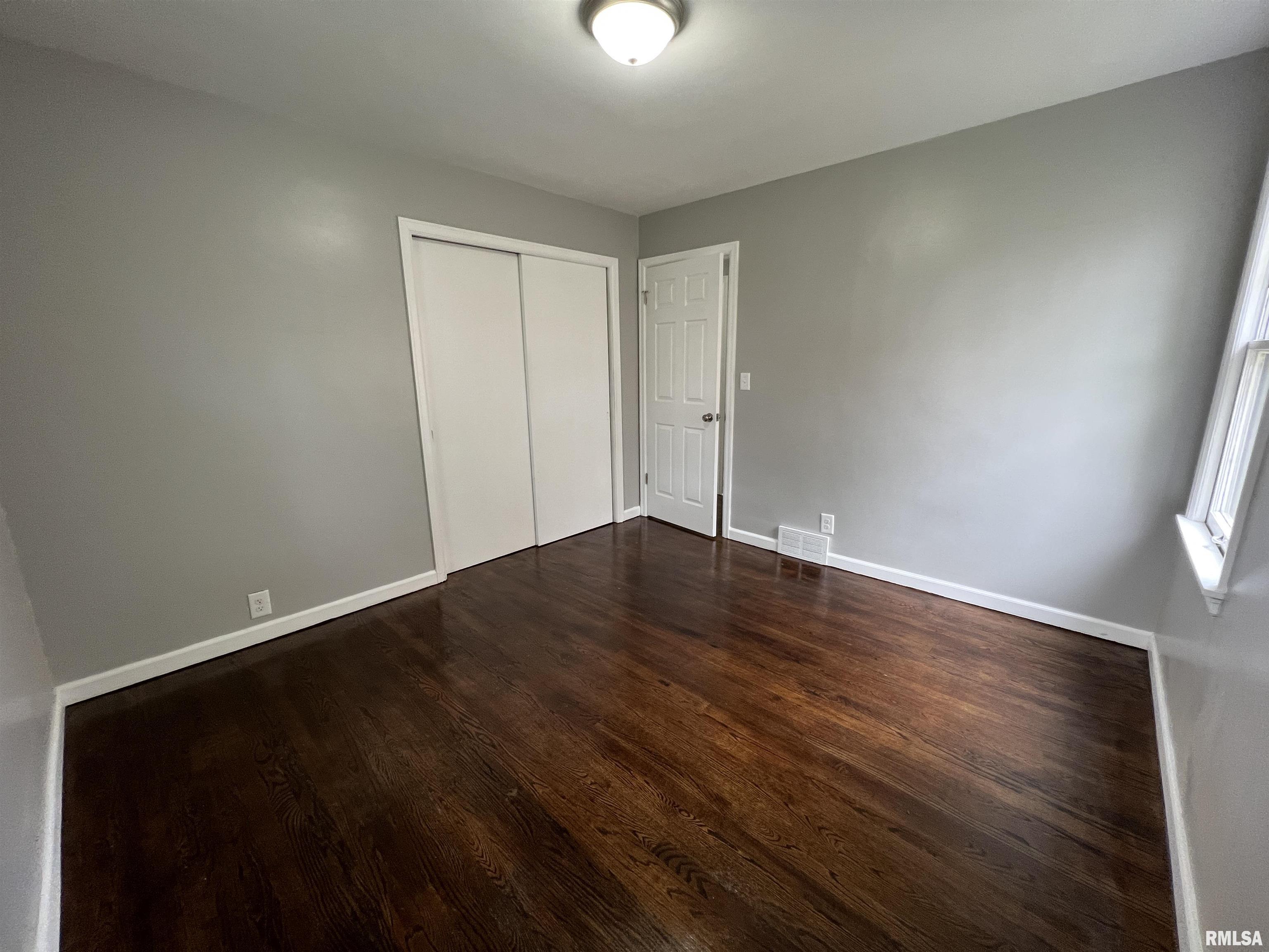 532 28th Avenue Moline, IL 61265 - Photo 5 of 18