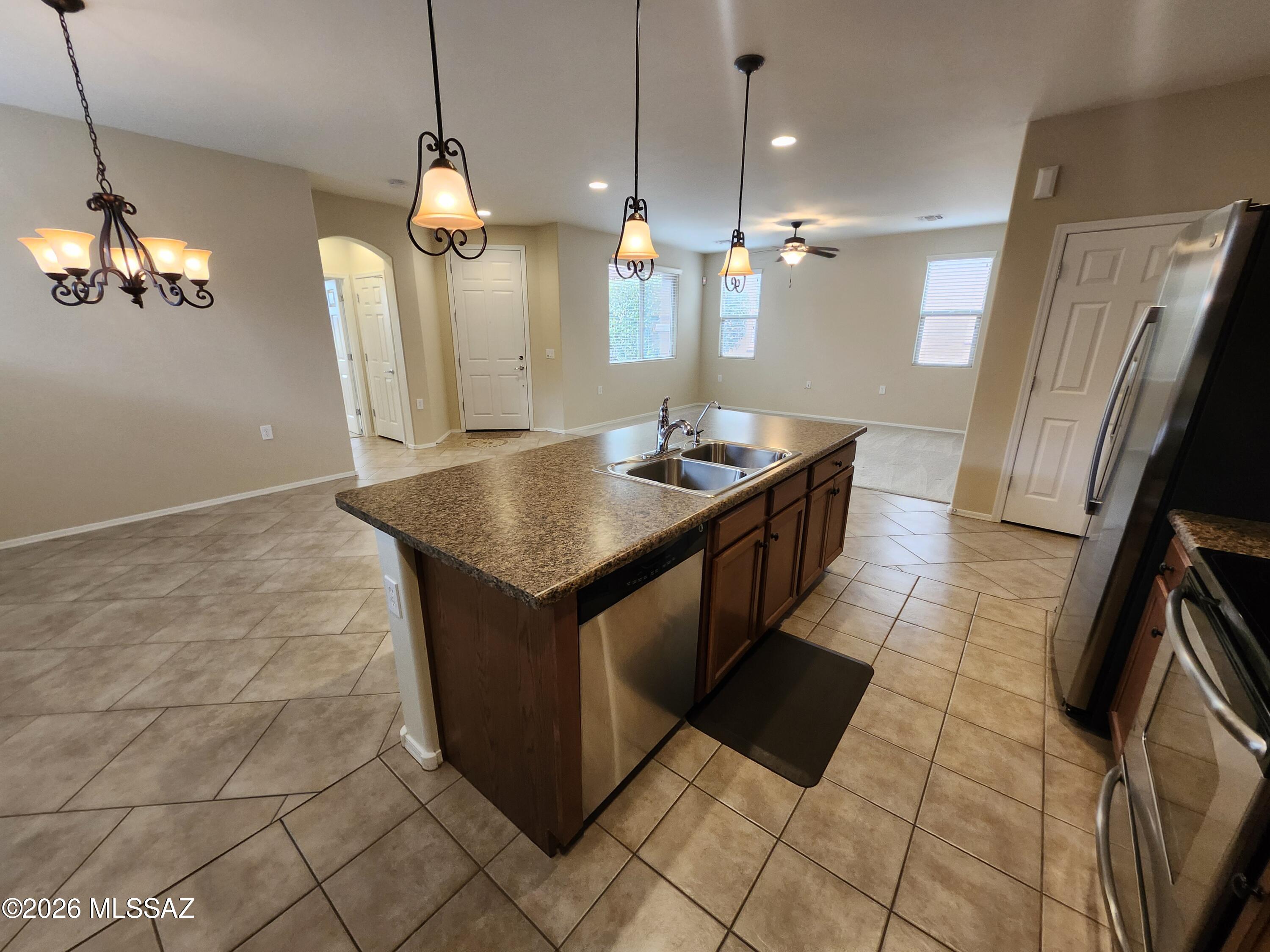 13979 East Cheavront Loop Vail, AZ 85641 - Photo 13 of 39 20260507_150032