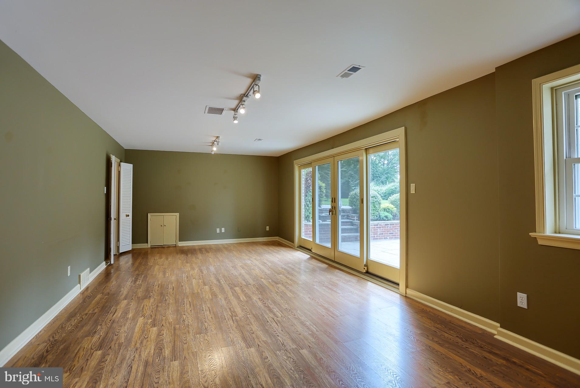 369 Strathmore Road Bryn Mawr, PA 19010 - Photo 17 of 44 Family Room
