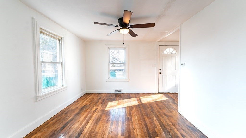 163 St James Boulevard Springfield, MA 01104 - Photo 6 of 16 Gallery Image 6
