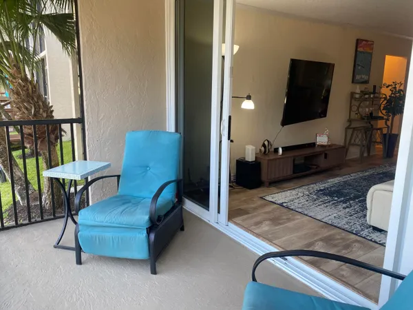 $5,500 | 3 Royal Palm Way, Unit 102, Boca Raton, FL 33432