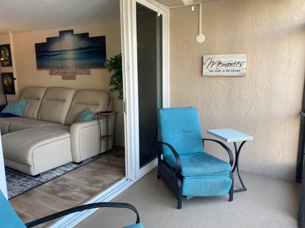 $5,500 | 3 Royal Palm Way, Unit 102, Boca Raton, FL 33432