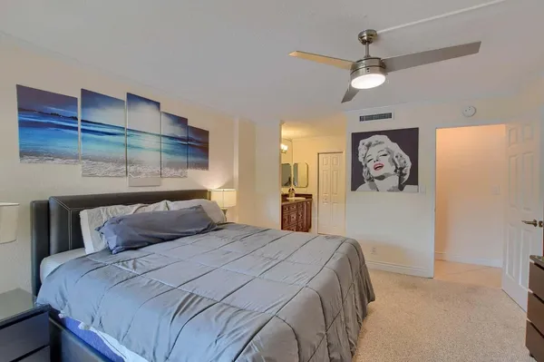 $5,500 | 3 Royal Palm Way, Unit 102, Boca Raton, FL 33432