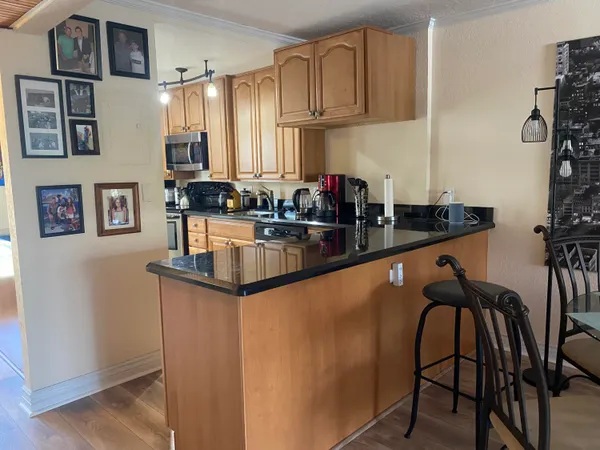 $5,500 | 3 Royal Palm Way, Unit 102, Boca Raton, FL 33432