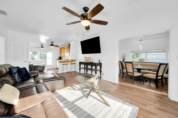 $4,000 | 2317 North Ocean Boulevard, Unit 2319, Fort Lauderdale, FL 33305