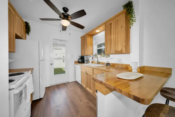 $4,000 | 2317 North Ocean Boulevard, Unit 2319, Fort Lauderdale, FL 33305