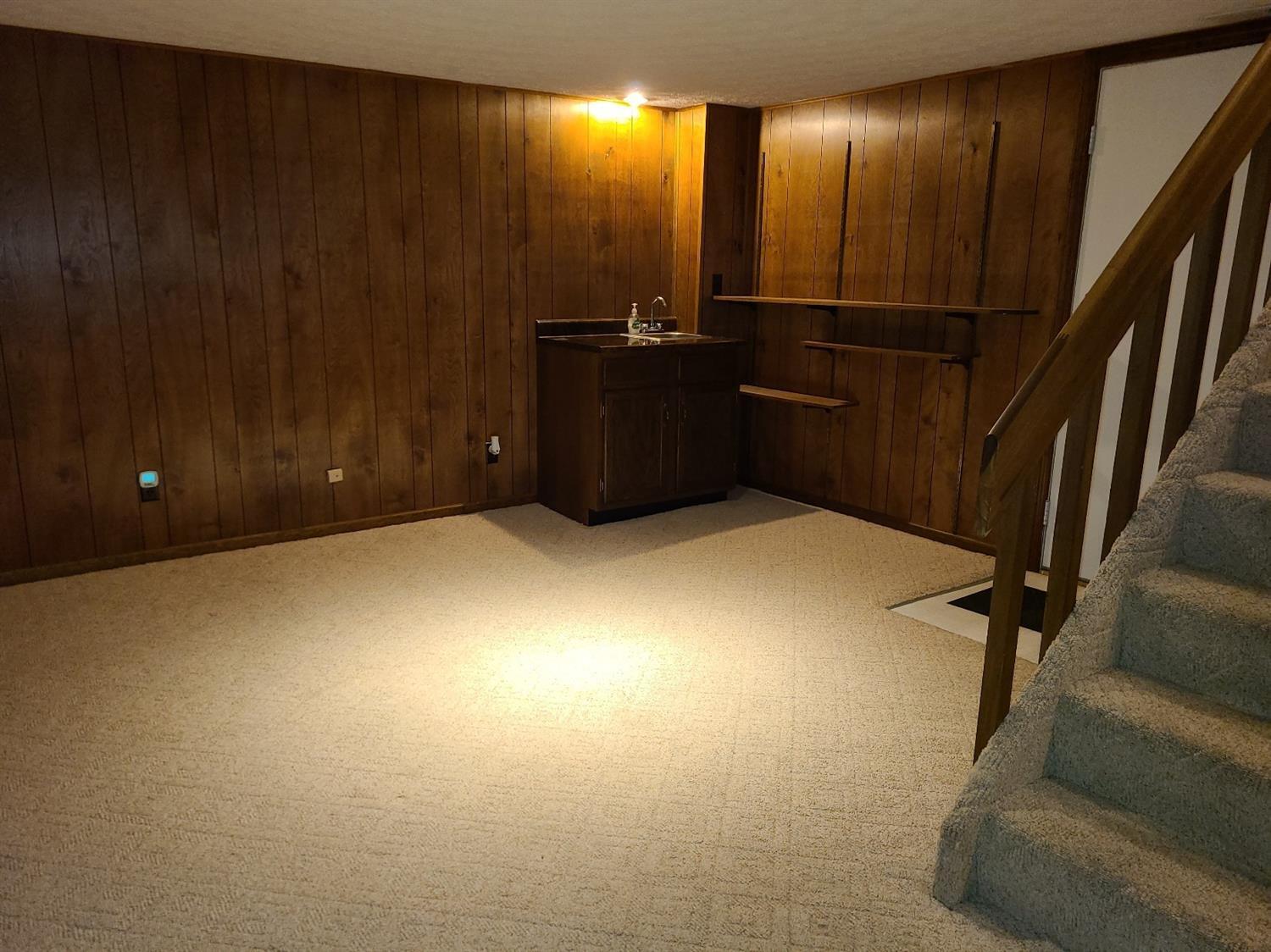 2078 Sunset Drive Hamilton, OH 45013 - Photo 10 of 12