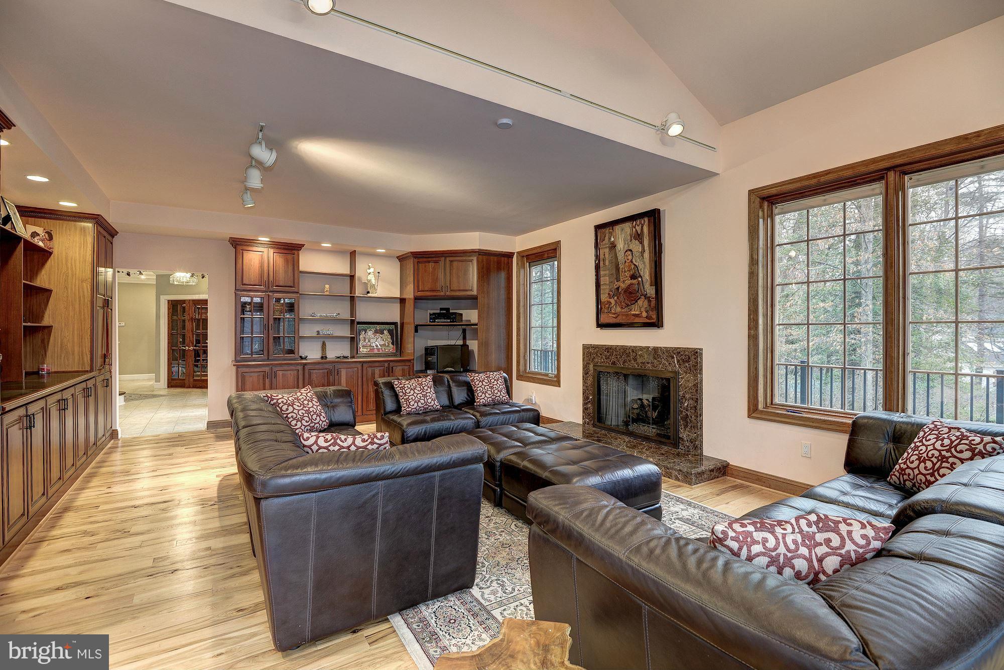 8719 Burdette Road Bethesda, MD 20817 - Photo 19 of 30 Family Room