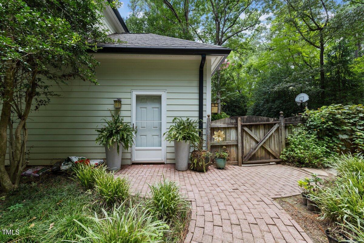2709 Glassman Lane Raleigh, NC 27606 - Photo 43 of 49 2709 Glassman Ln 84