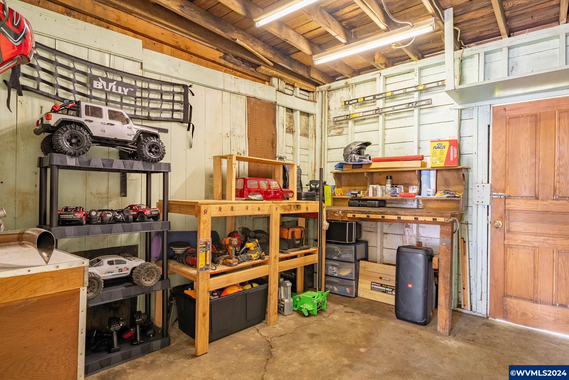 1530 2nd Avenue Albany, OR 97321 - Photo 30 of 35 a view of a storage & utility room