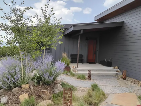 $919,000 | 701 Henry's Lake Drive, Chromo, CO 81128