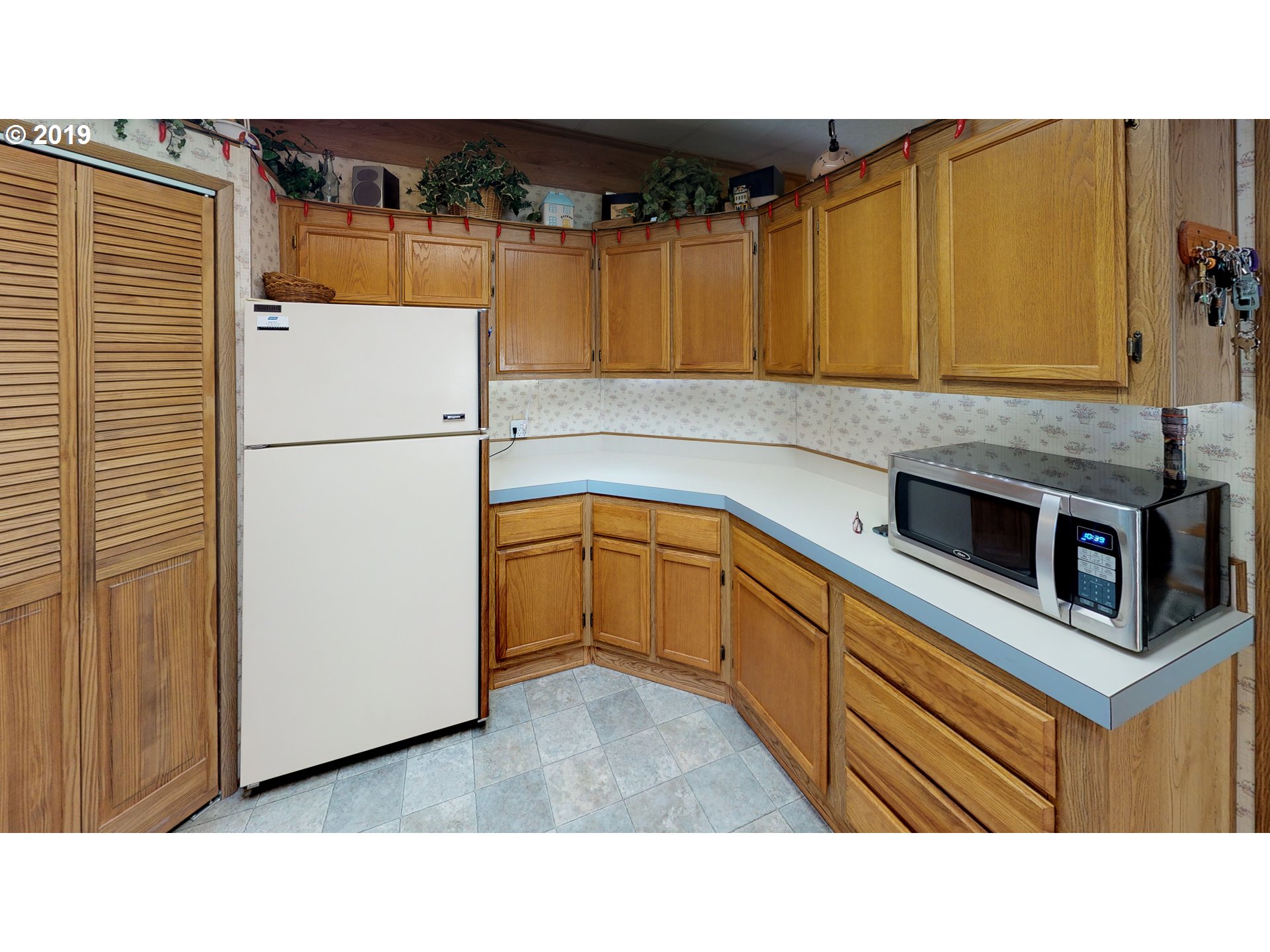 29891 Fox Hollow Road Eugene, OR 97405 - Photo 14 of 22 Gallery Image 14