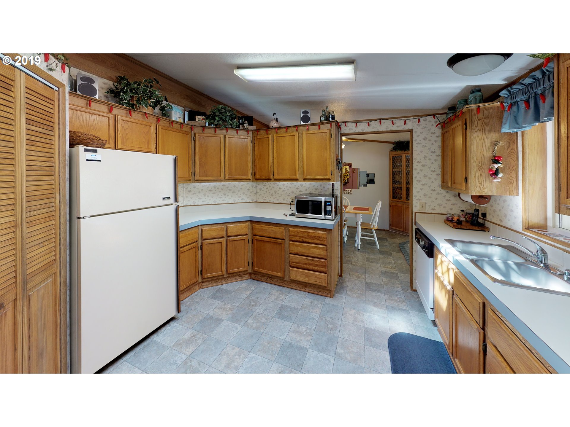 29891 Fox Hollow Road Eugene, OR 97405 - Photo 15 of 22 Gallery Image 15